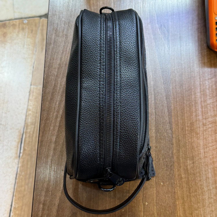 کیف مردانه مارک Mont blanc مدل دستی و دوشی جنس چرم مصنوعی شرانگ خارجی