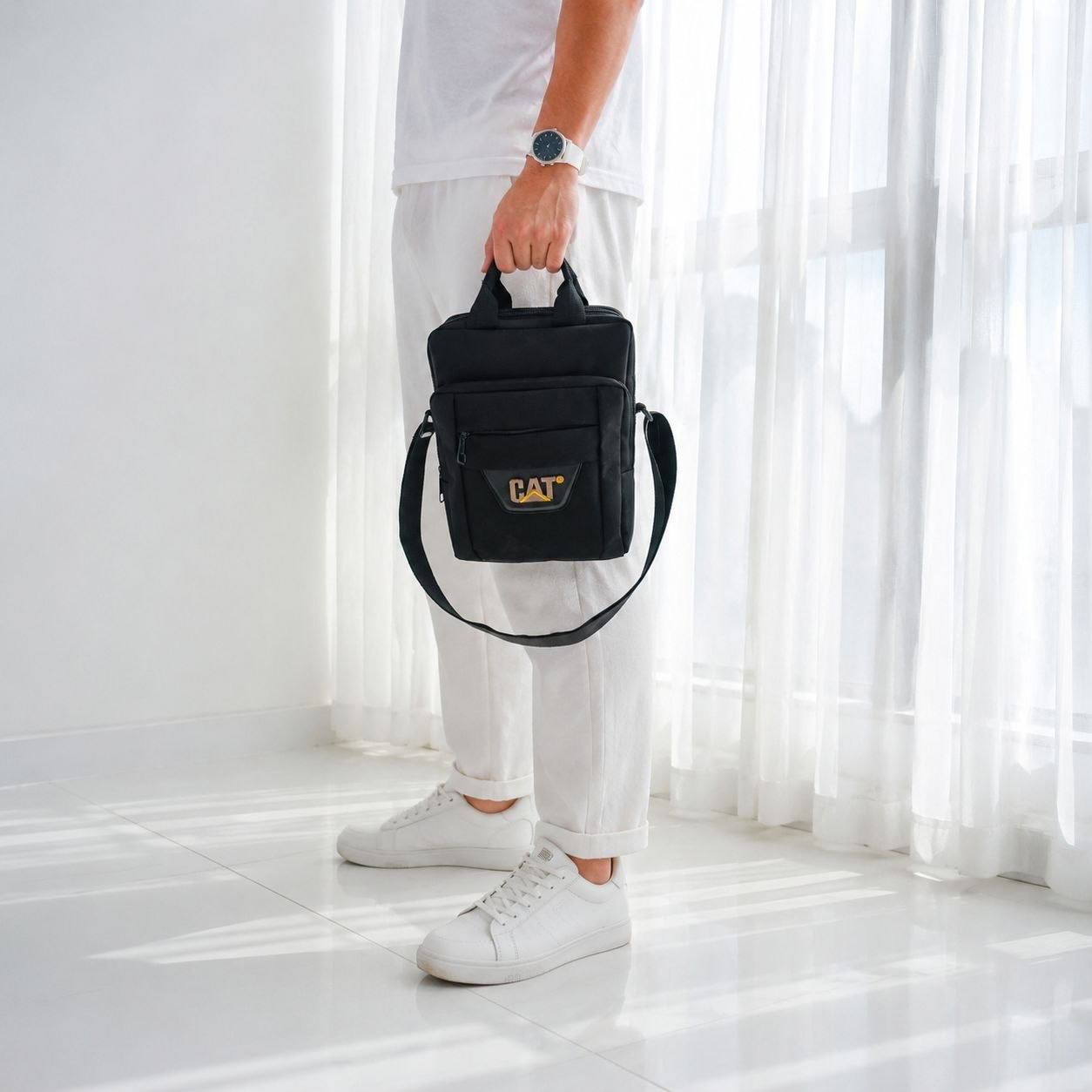 کیف مردانه دوشی جنس پارچه ای برزنتی