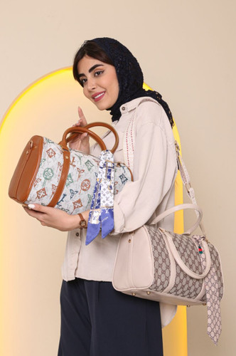 کیف زنانه مدل صندوقی مارک جنس چرم مصنوعی