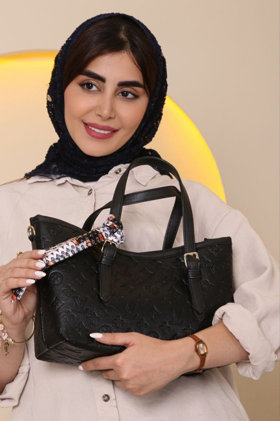کیف زنانه دوخانه طرح مارک جنس چرم مصنوعی