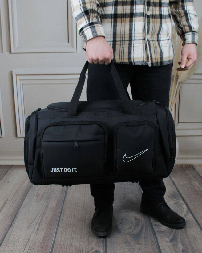 ساک ورزشی اسپرت مارک Nike جنس برزنت خارجی