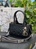کیف دخترانه مارک Dior مدل دستی و دوشی جنس چرم مصنوعی خارجی