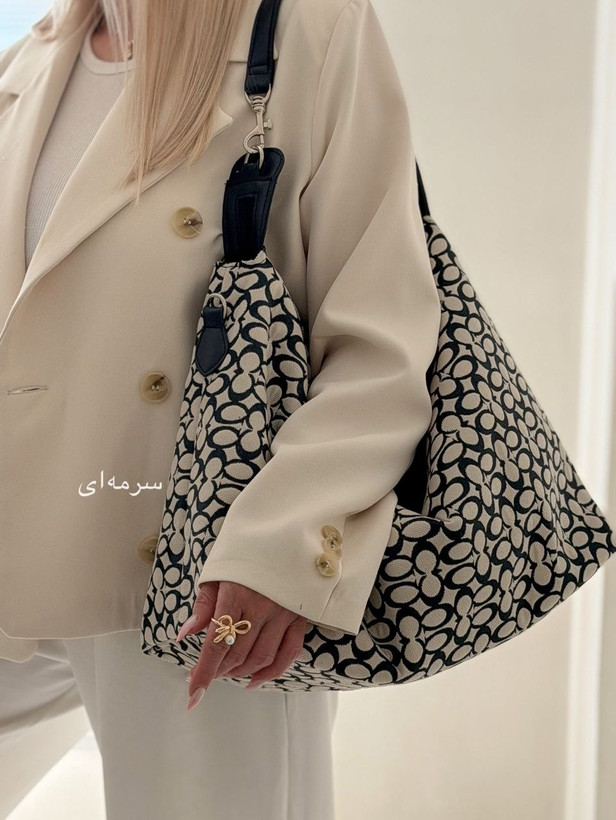 کیف زنانه مارک رو دوشی سایز بزرگ ترند سال جنس پارچه خارجی درجه ۱