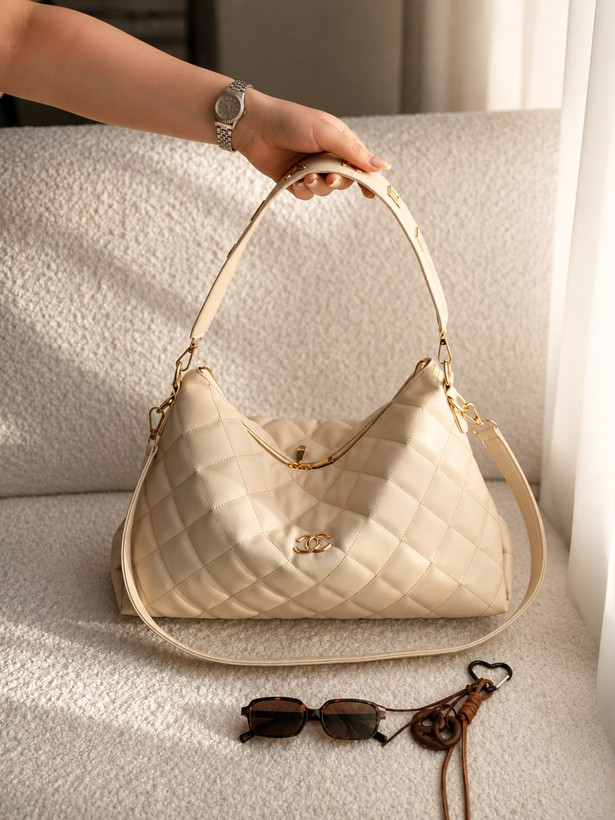 کیف زنانه مارک chanel مدل دستی و دوشی از جنس چرم مصنوعی صابونی خارجی درجه ۱