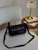 کیف زنانه پاسپورتی BALMAIN جنس چرم مصنوعی خارجی
