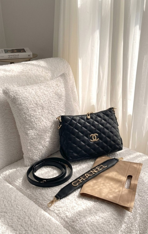 کیف زنانه مارک Chanel مدل دستی و دوشی جنس چرم مصنوعی خارجی درجه ۱
