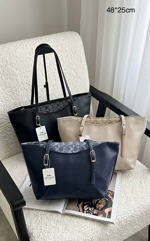کیف زنانه مارک coach مدل رو دوشی جنس چرم مصنوعی